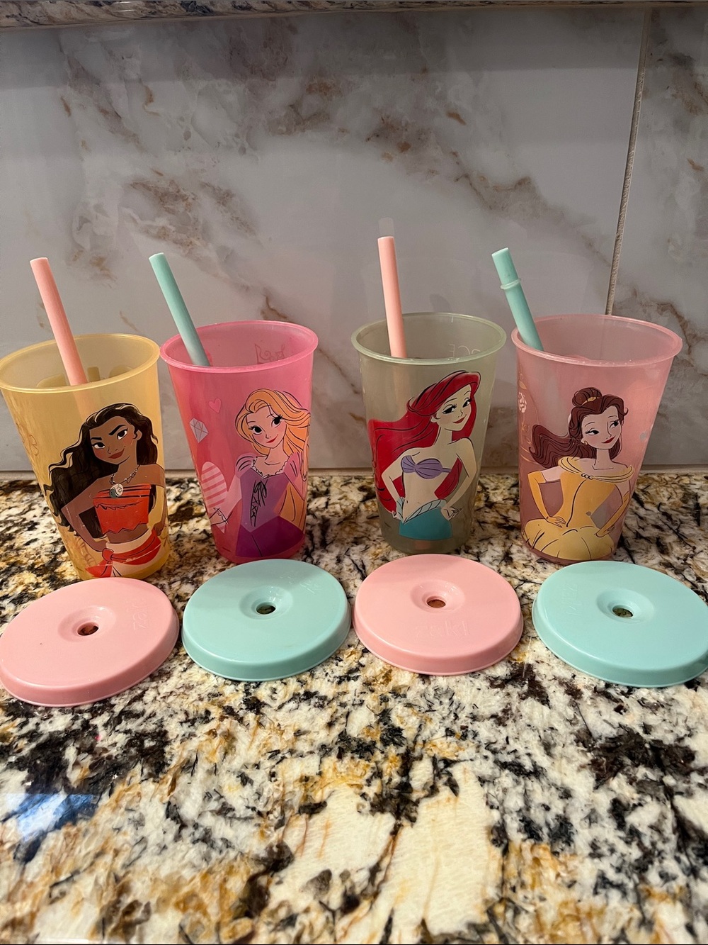 ✨Magic Color Change✨ Disney Princess Plastic Tumbler Set with Lids & Straws